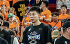 CBA男篮最新动态曝光！上海男篮在夺冠后遭遇重罚，夺冠奖金数额引发热议，球队宣布顶薪续约张镇麟，广东男篮两主力外援即将回归赛场